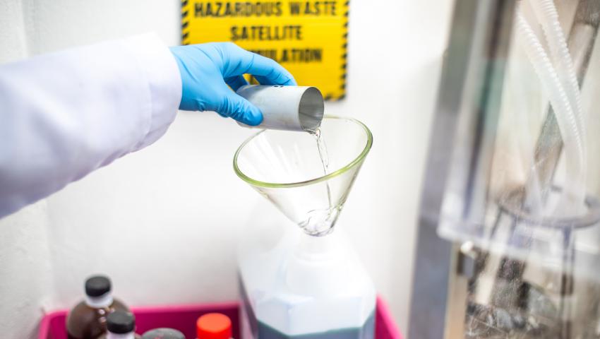 فسوحات المواد الكيميائية